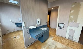 1090 New London Ave 5, Cranston, RI 02920