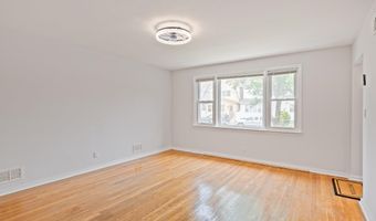 64 W 57TH St, Bayonne, NJ 07002
