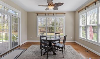 9118 Colonnade Cir, Ashland, VA 23005
