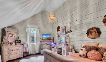 1098 Charles Marks Rd, Arnaudville, LA 70512