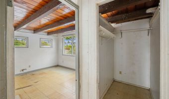 743 Akumu St, Kailua, HI 96734