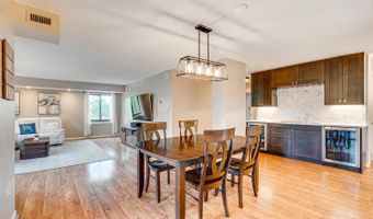 200 N PICKETT St 308, Alexandria, VA 22304