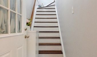 187 W 48Th St, Bayonne, NJ 07002