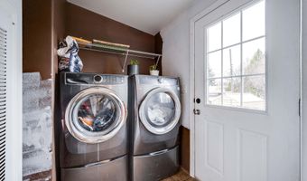 107 N B St, Albion, WA 99102