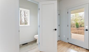 30 Fern St, Asheville, NC 28803
