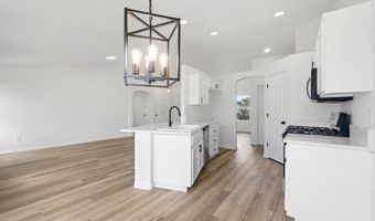 123 Shadow Mountain Dr, Fernley, NV 89408