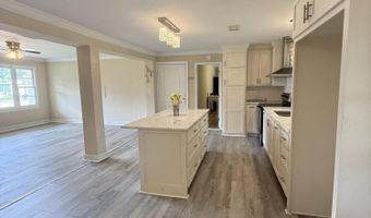 3101 Pine St, Abbeville, LA 70510