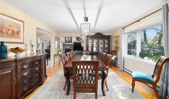 8 Princess Pine Rd, Lincoln, RI 02865