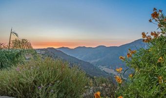 15718 Creek Hills Rd, El Cajon, CA 92021