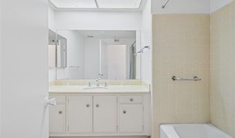 6890 E Georgetown Cir, Anaheim, CA 92807