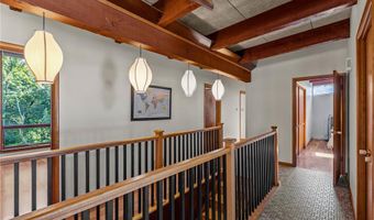 25 Logan Rd, Alton, IL 62002