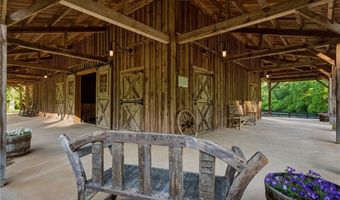1103 Apple Pie Ridge Rd, Alto, GA 30510