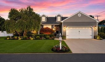 653 Neptune Ave, Beachwood, NJ 08722