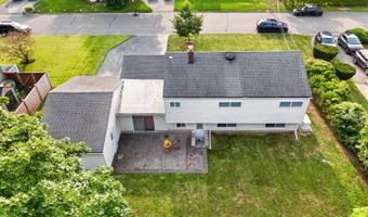 10 Frances Rd, Bayonne, NJ 07035