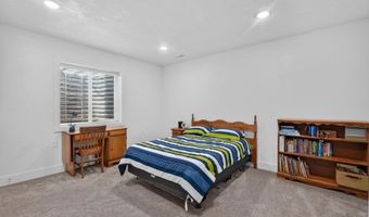 1561 Petersburg Dr, Chubbuck, ID 83202