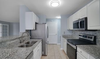 7518 SNOWPEA Ct #B, Alexandria, VA 22306