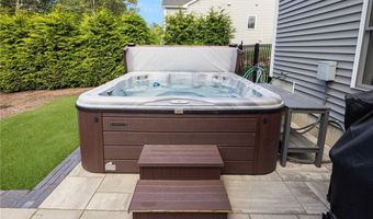 449 Sylvan Ct, North Kingstown, RI 02874