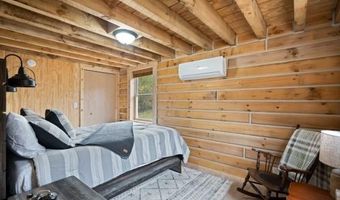 3346 Indian Cove Rd, Birdseye, IN 47513