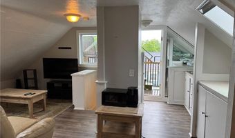 9 Ann St 2, Newport, RI 02840