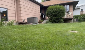 403 NE 22nd Ave, Aberdeen, SD 57401