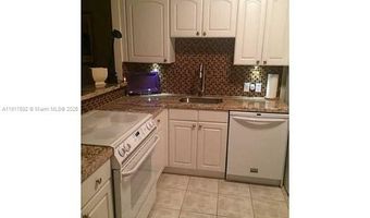 3475 N Country Club Dr 514, Aventura, FL 33180