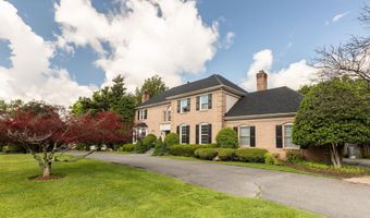 8809 SAUNDERS Ln, Bethesda, MD 20817