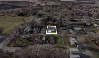 307 6th St, Benton City, WA 99320