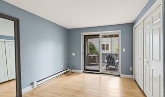 733 W Main St G, Barnstable, MA 02630