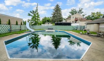 2057 GROVE St, Allentown, PA 18104