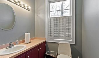 132 State St, Augusta, ME 04330