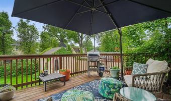 34 Carlisle St, Bergenfield, NJ 07621