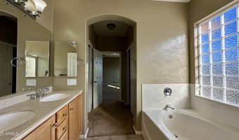 3824 W RUSHMORE Dr, Anthem, AZ 85086