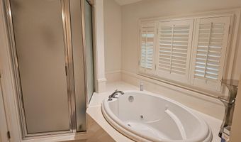 67 Lakeview Drive 10H, Alexander City, AL 35010