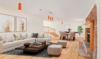 18063 Burbank Blvd, Encino, CA 91316