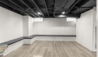 8904 Becker Ave, Allen Park, MI 48101