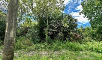 286 Water St, Apalachicola, FL 32320