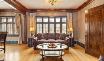 907 1st Dr NW, Austin, MN 55912