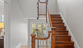 3825 INGOMAR St NW, Washington, DC 20015