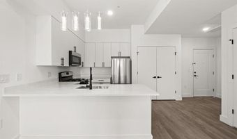 425 AVENUE C 305, Bayonne, NJ 07002