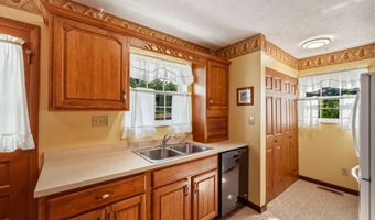 311 Thornburg Rd, Barboursville, WV 25504