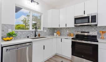 15-1038 AMAU Rd, Keaau, HI 96749
