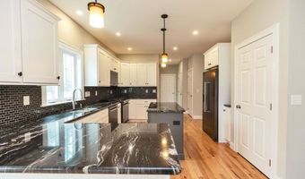 6 Eagle Perch Dr 14, Boscawen, NH 03303