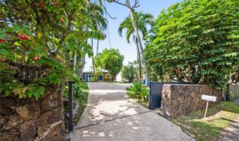 59-75 Hoalua St, Haleiwa, HI 96712