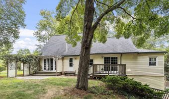 49 Sebbins Pond Dr, Bedford, NH 03110