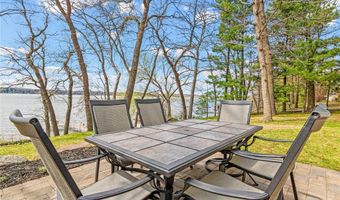 73 197th St, Alden, WI 54026