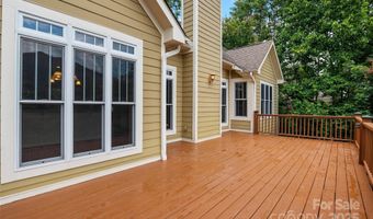 103 Village Pointe Ln, Asheville, NC 28803