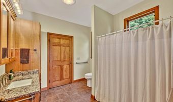 11 Loft Cir, Campton, NH 03223