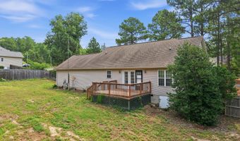 612 Seymour St, Aberdeen, NC 28315