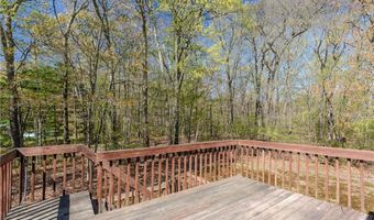 136 Hope Hill Ter, Cranston, RI 02921