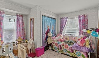 161 Ocean Ave, Cranston, RI 02905